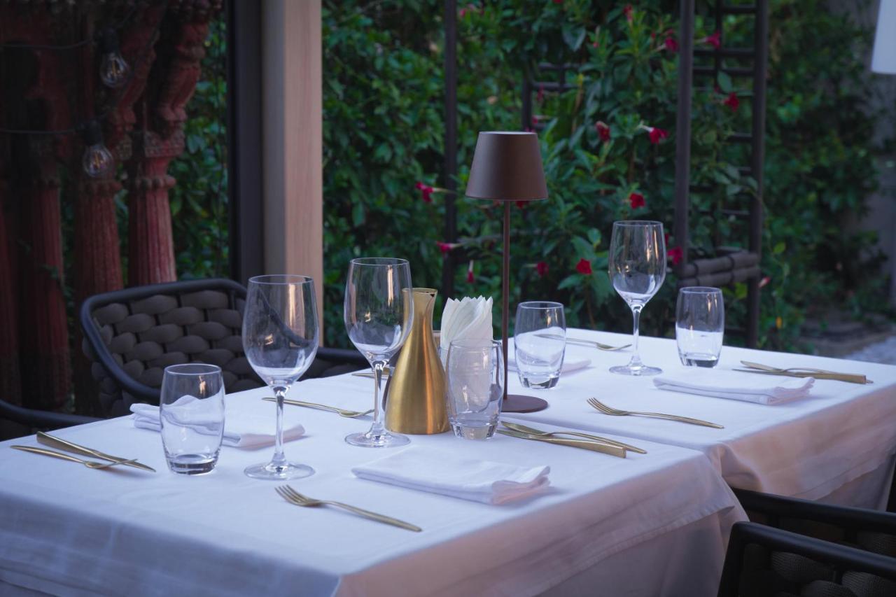 Unique Boutique Hotel Antibes Juan-Les-Pins Eksteriør bilde